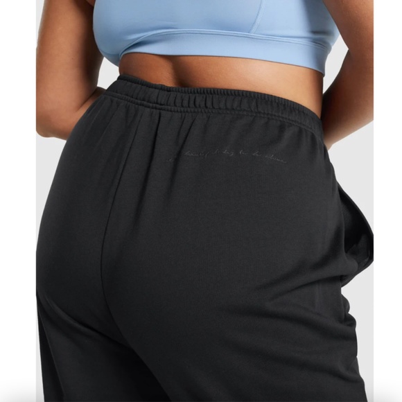 GYMSHARK LOOSE JOGGERS x WHITNEY SIMMONS - Picture 4 of 4